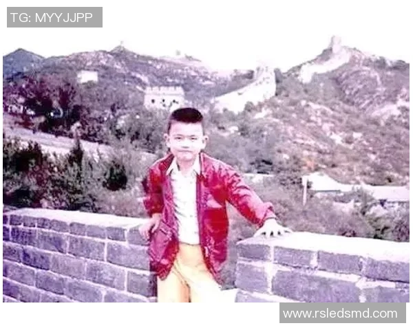 艾顿与姚明的篮球传奇对比：从新星到巨人的成长之路与影响力分析